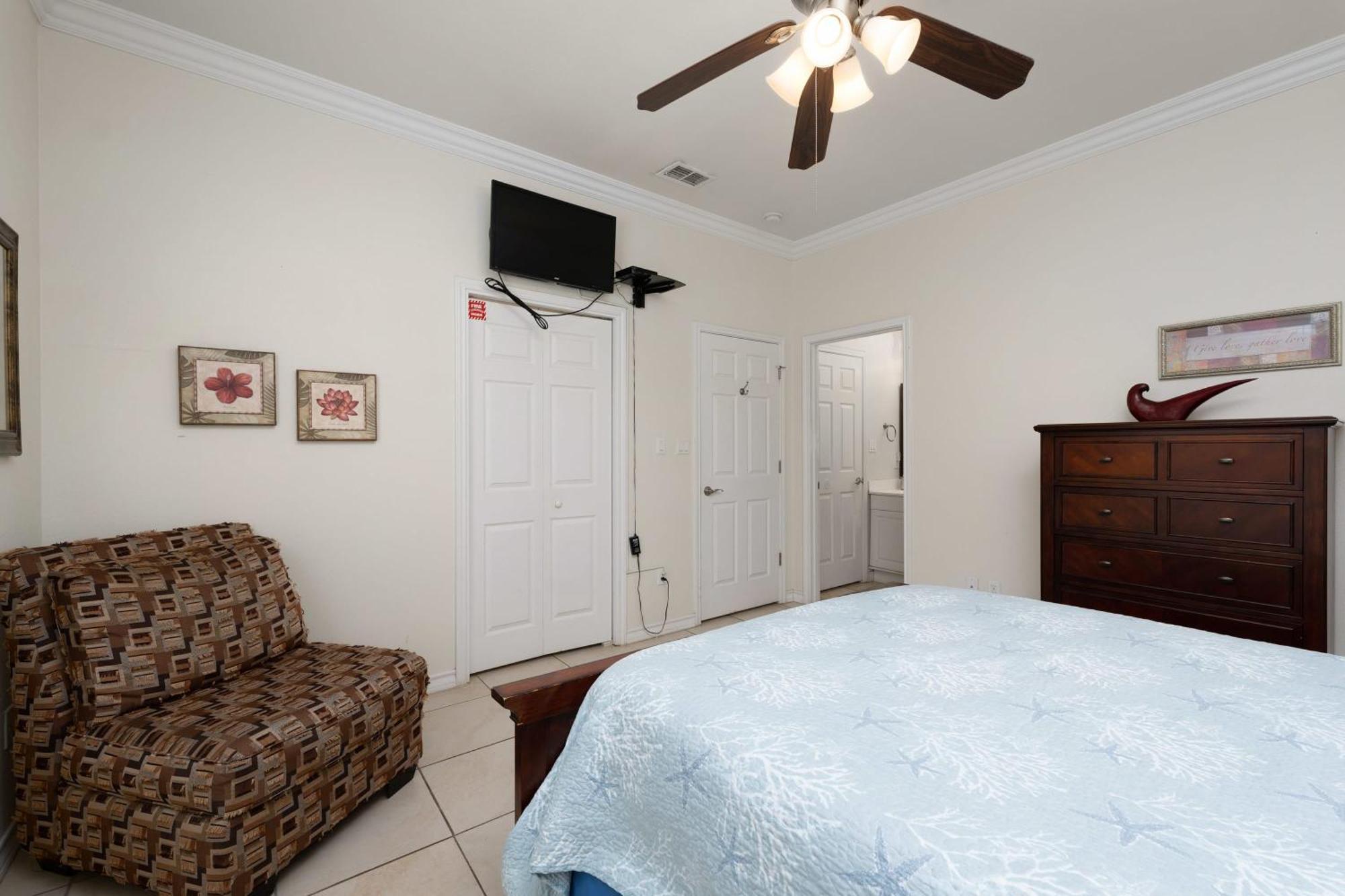1st Floor 2 Bed 2 Bath W Pool By Ferienhaus *